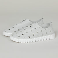 Cut-Out Paw Print Casual Sneakers