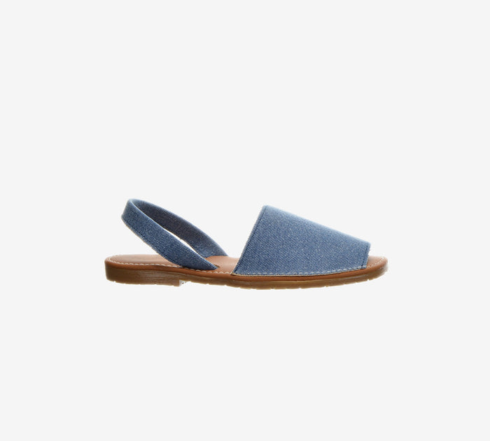 Handmade blue jean Menorquina sandals for men by Menina Step, featuring denim straps and traditional Spanish craftsmanship.