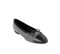 Menina Step Amelie Tweed shoes, handmade in Spain, featuring classic tweed fabric and elegant design for stylish footwear.
