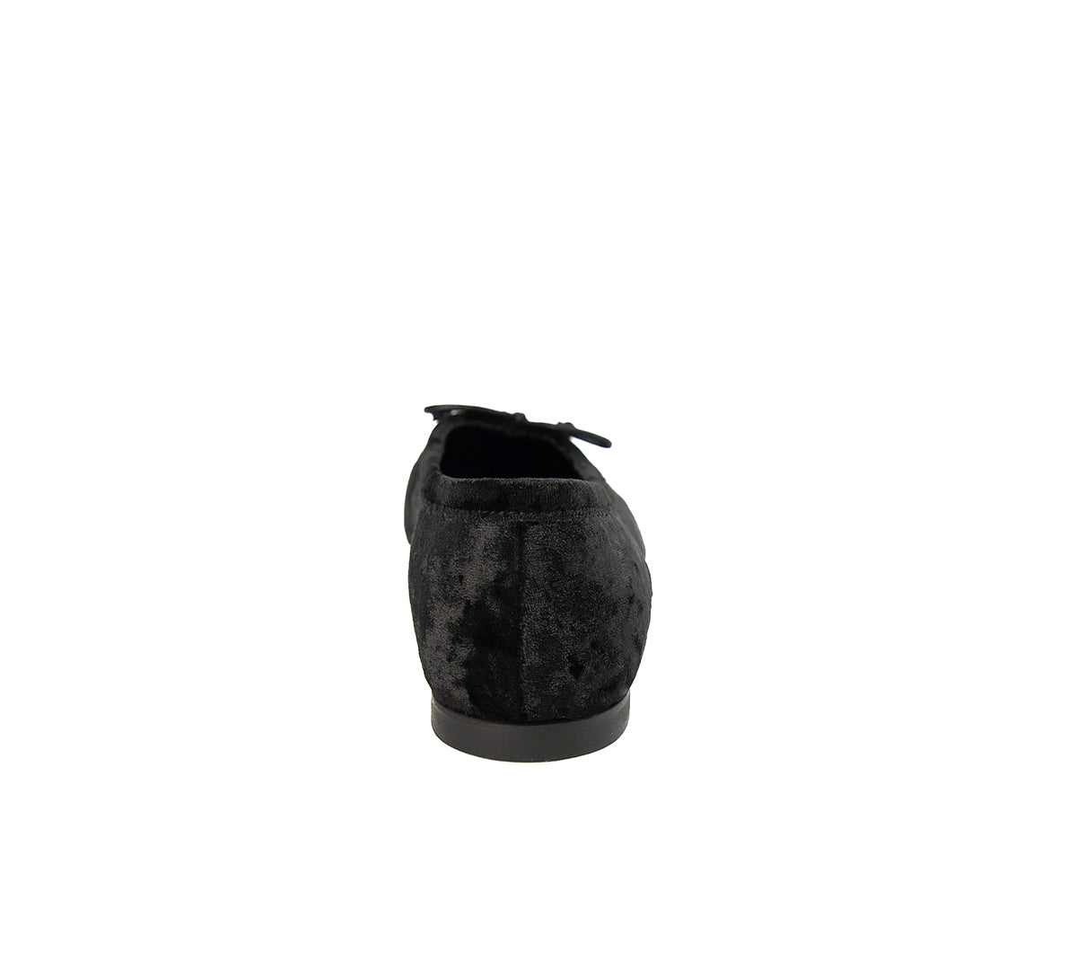 Black velvet handbag by Menina Step, handcrafted in Spain, featuring a sleek design and elegant texture.
