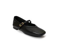 Handmade Greta Black shoes by Menina Step, featuring sleek black leather with stylish stitching and classic design.
