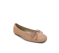 Handmade Menina Step Brive Woven basket with intricate woven design, crafted in Spain, shown in a square-format image.