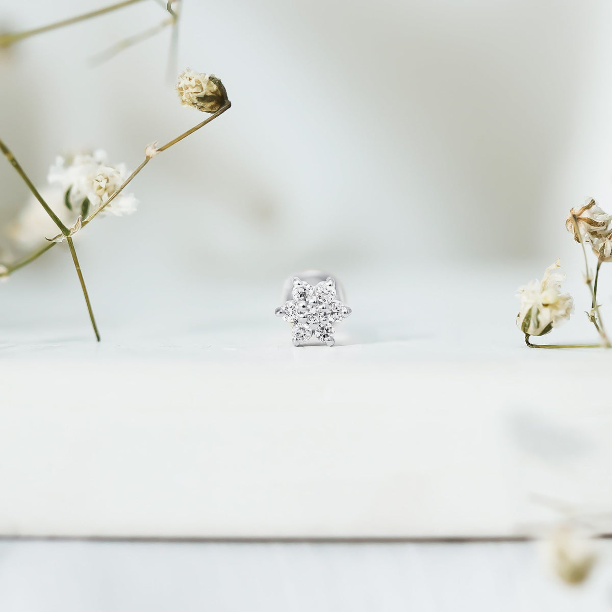 Simple Diamond Flower Cartilage Earring