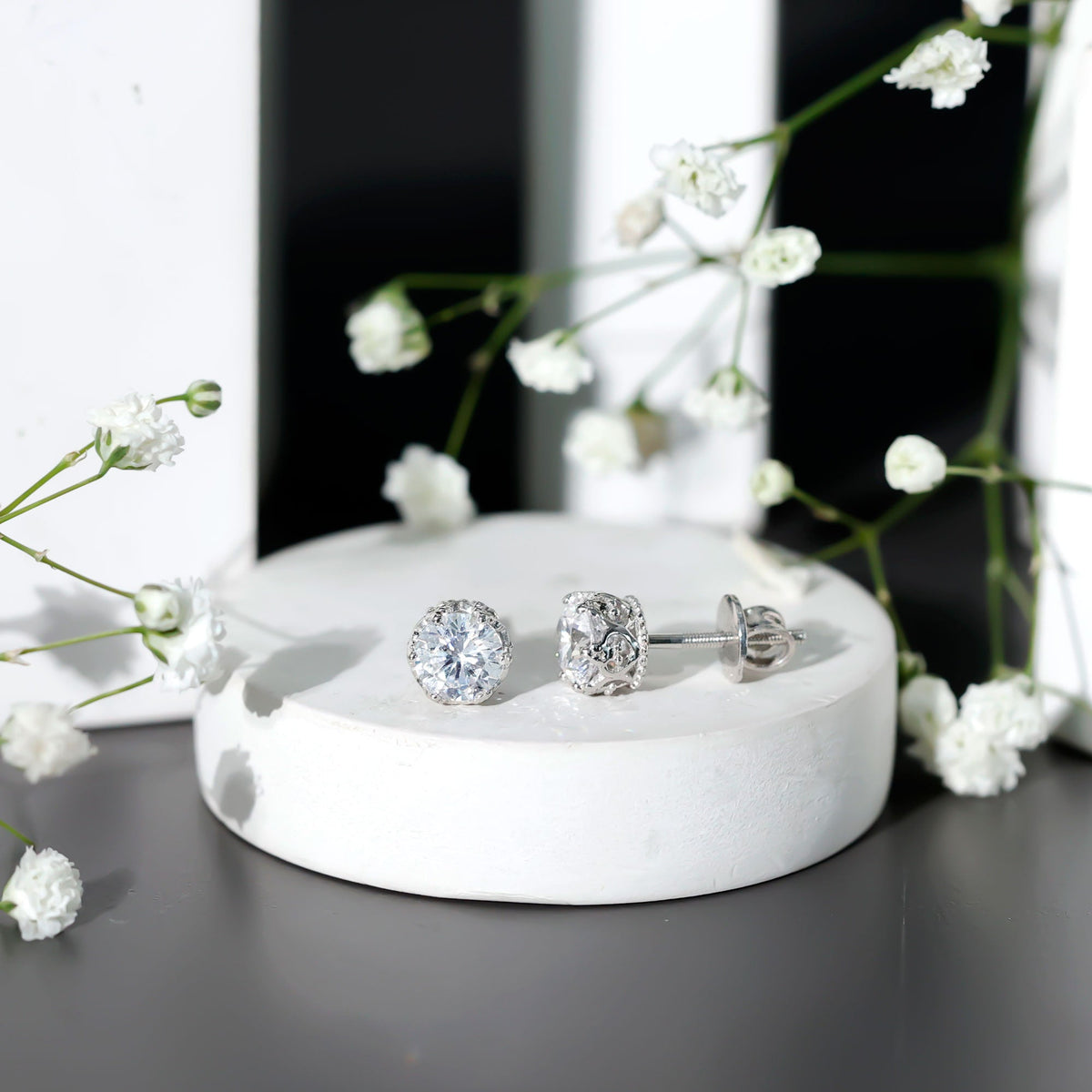 2 CT Round Cut Zircon Solitaire Stud Earrings in Crown Setting