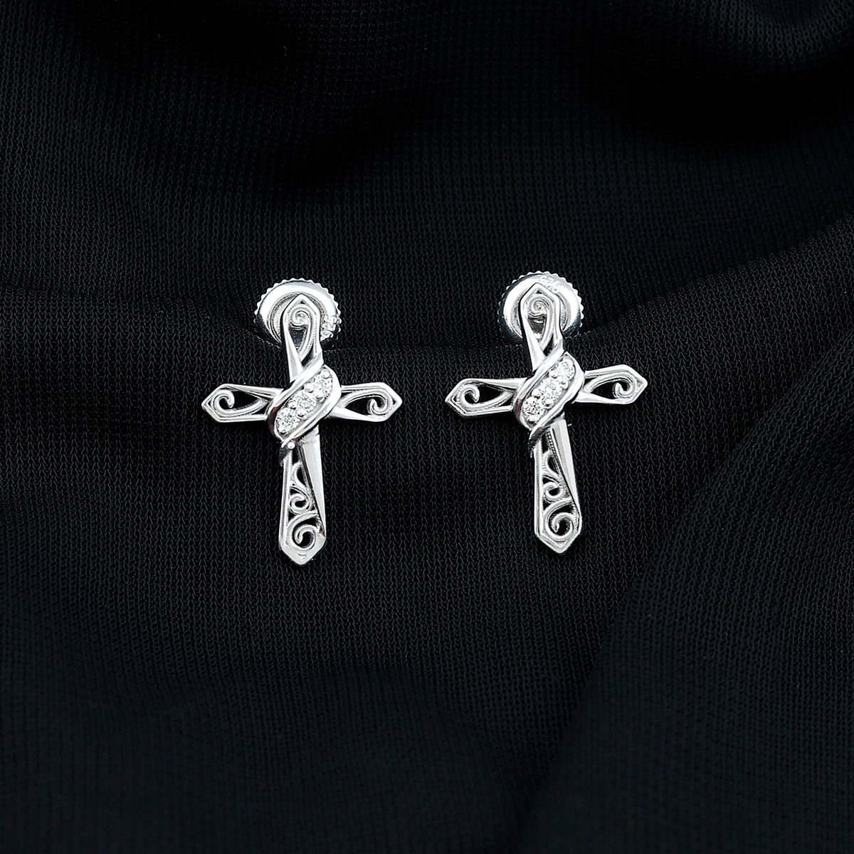 Certified Moissanite Vintage Cross Stud Earrings in Silver