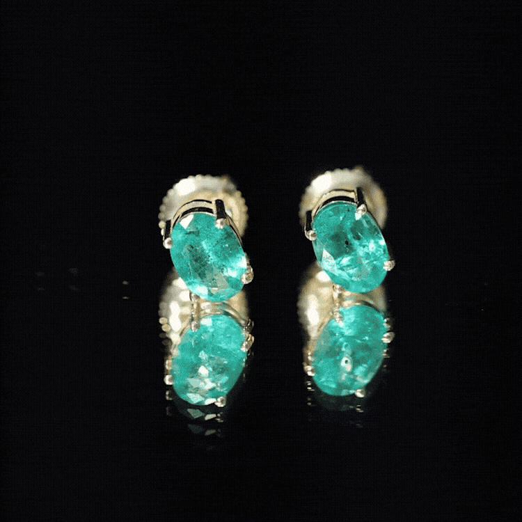 Yellow 1.43 carat oval shape emerald stud earrings for women by Rosec Jewels, featuring vibrant green gemstones and classic design.