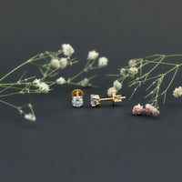 0.9 Carat Brilliant Cut Lab Grown Diamond Stud Earrings