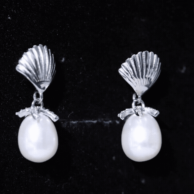 Sterling Silver 12 Carat Freshwater Pearl Drop Earrings with Certificate