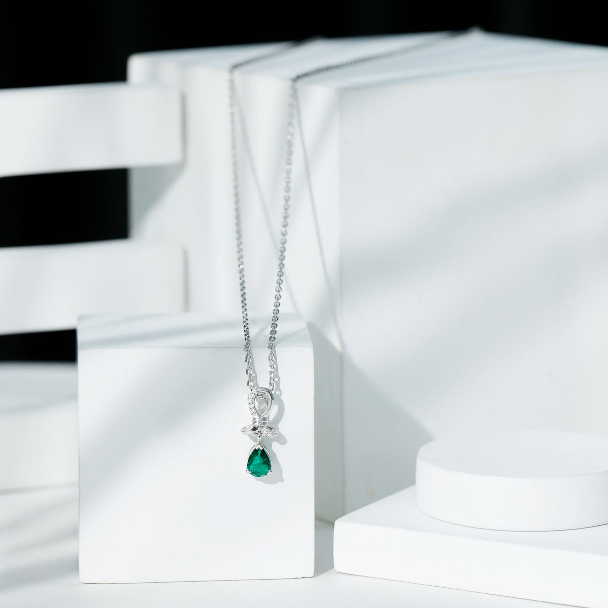 Certified Pear Shape Lab Grown Emerald Designer Necklace with Silver Chain