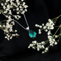 Lab grown emerald pendant necklace with chain, 9 carats, elegant statement jewelry by Rosec Jewels.