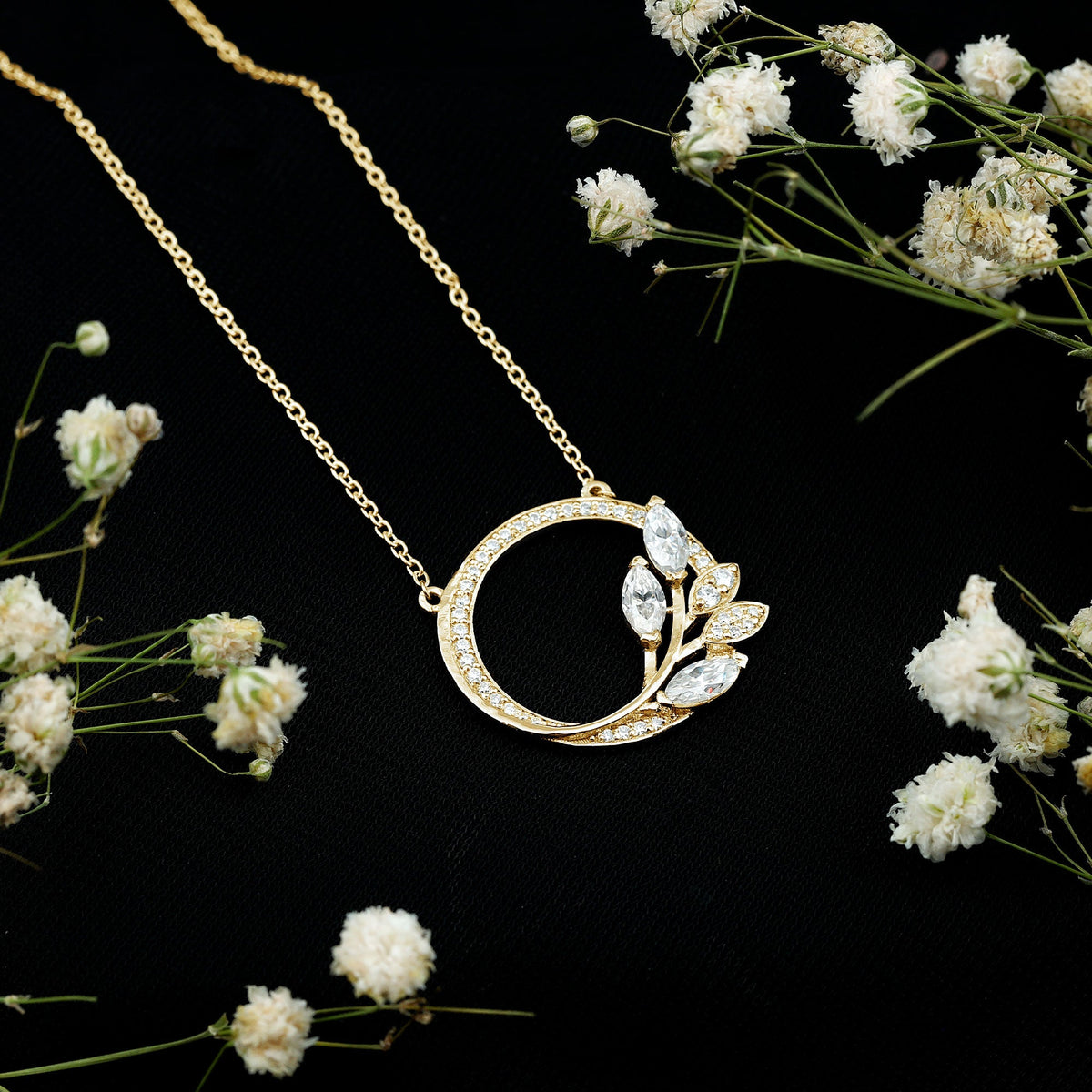 Marquise and round cut moissanite leaf pendant necklace from Rosec Jewels, featuring sparkling gemstone details and elegant design.