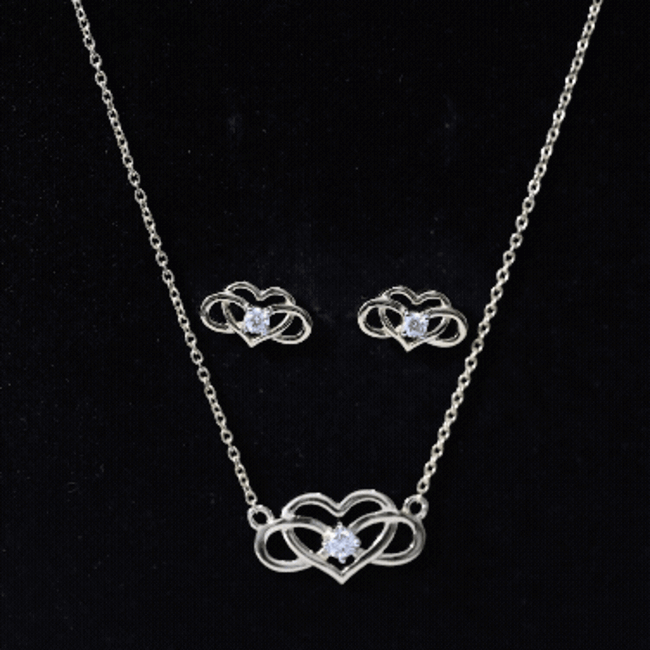 Round cut diamond infinity heart jewelry set featuring sparkling diamonds and elegant design by Rosec Jewels.
