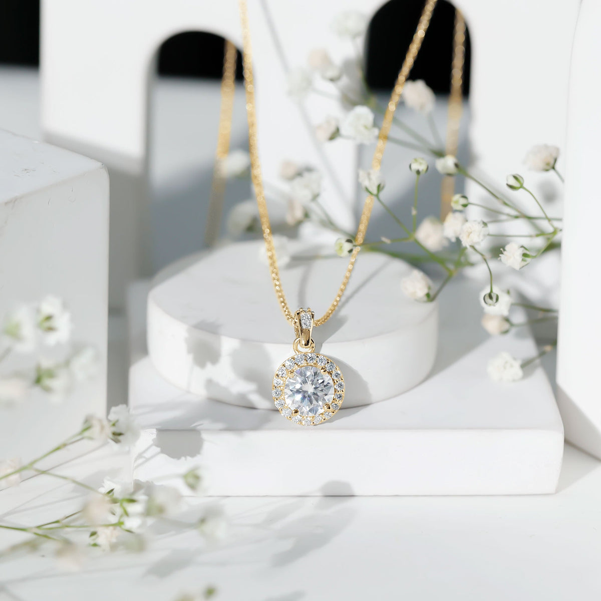 Round Cubic Zirconia Classic Halo Pendant
