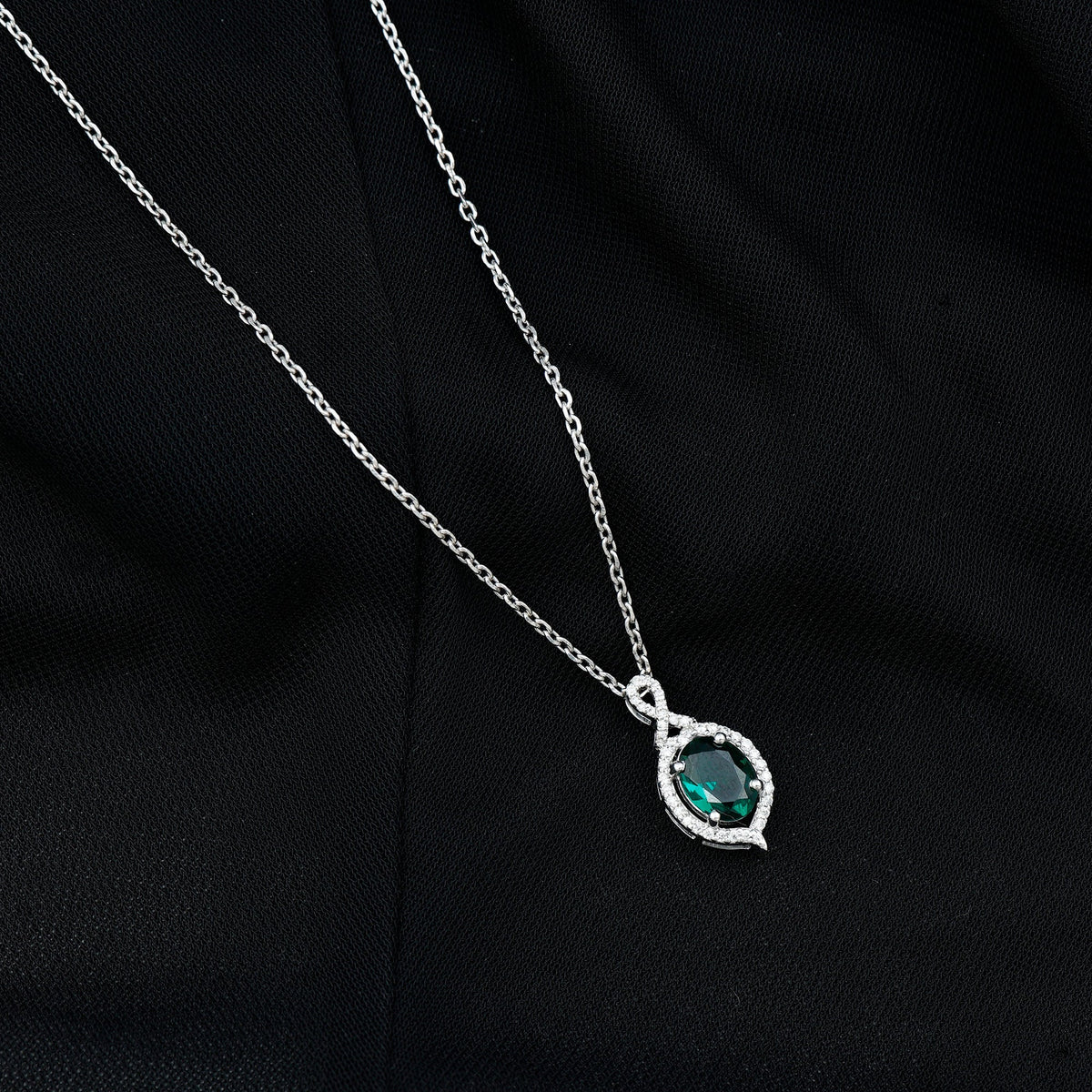 1.2 Carat Oval Cut Lab Grown Emerald Vintage Necklace in Silver