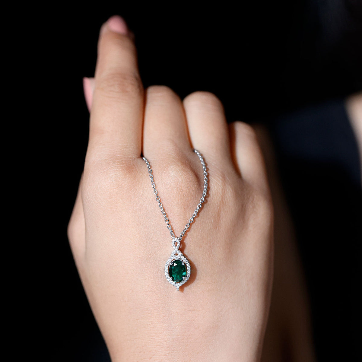1.2 Carat Oval Cut Lab Grown Emerald Vintage Necklace in Silver