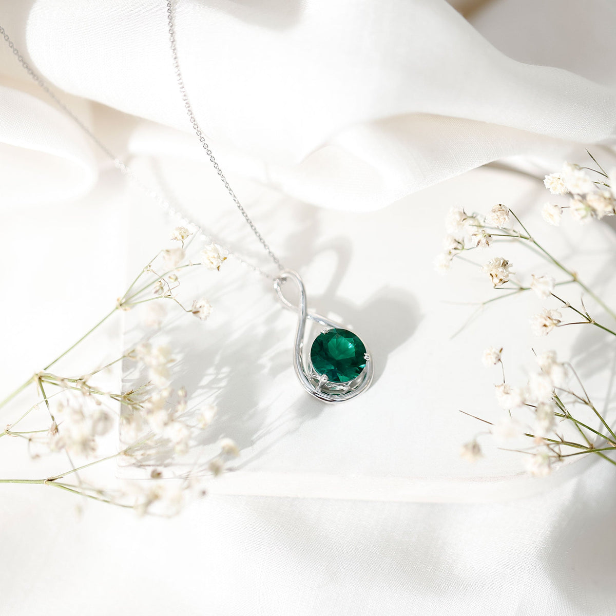 AAAA Grade 3.5 Carat Lab Created Emerald Infinity Necklace With Silver Chain