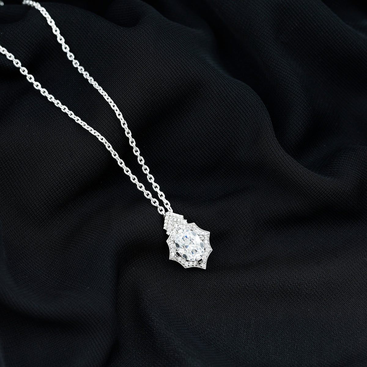 Certified 2 Carat Moissanite Vintage Halo Necklace for Women