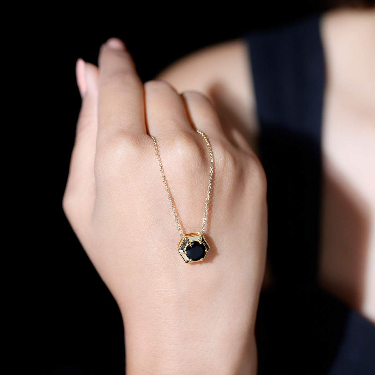 2 Carat Natural Black Onyx Solitaire Hexagon Pendant