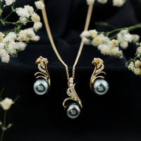 Designer Tahitian Black Pearl Necklace and Earrings Set with Diamond