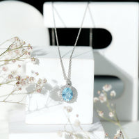 Genuine 2.5 Carat Oval Shaped Aquamarine Statement Necklace With Silver Chain