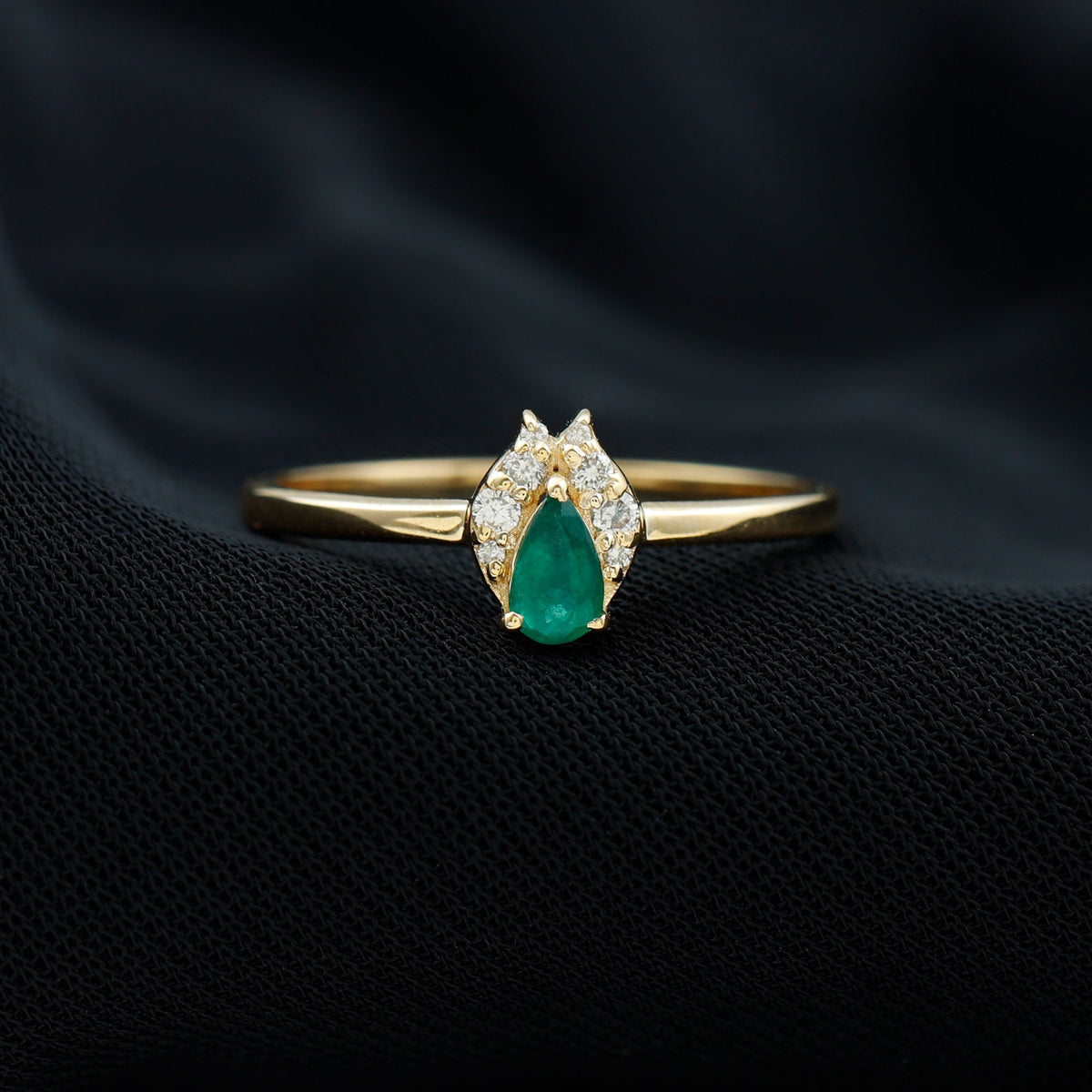 Womens Emerald and Diamond Promise Ring for Her