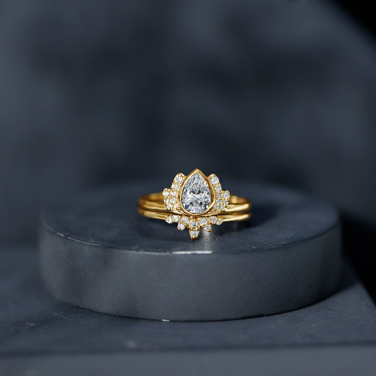 Certified Zircon Lotus Floral Bridal Wedding Ring Set