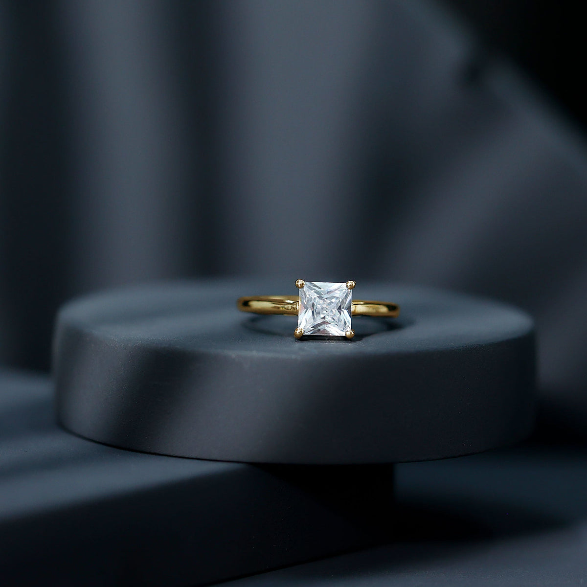 1 Carat Princess Cut Cubic Zirconia Solitaire Engagement Ring with Certificate