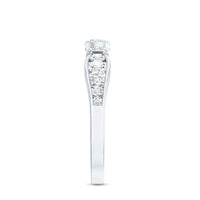 Certified Lab Grown Diamond Minimalist Engagement Ring