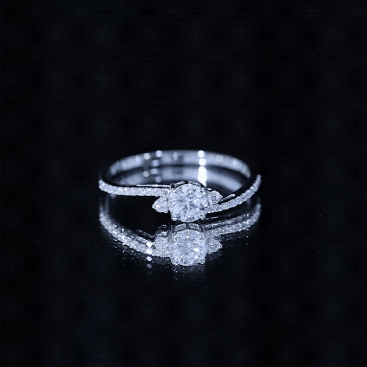Yellow gold lab grown diamond 6mm solitaire engagement ring with side stones, featuring a Rosec Jewels ring setting.