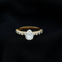 1 CT Pear Cut Lab Grown Diamond Engagement Ring for Women