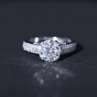Lab Grown Diamond Engagement Ring With Double Prongs