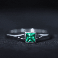 5mm Princess Cut Lab Grown Emerald Solitaire Ring with Split Shank