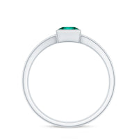 5mm Princess Cut Lab Grown Emerald Solitaire Ring with Split Shank