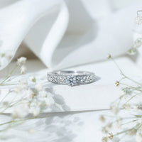 Round Cut Solitaire Moissanite Vintage Looking Engagement Ring