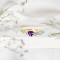 0.9 Carat Amethyst Heart Promise Ring with Diamonds