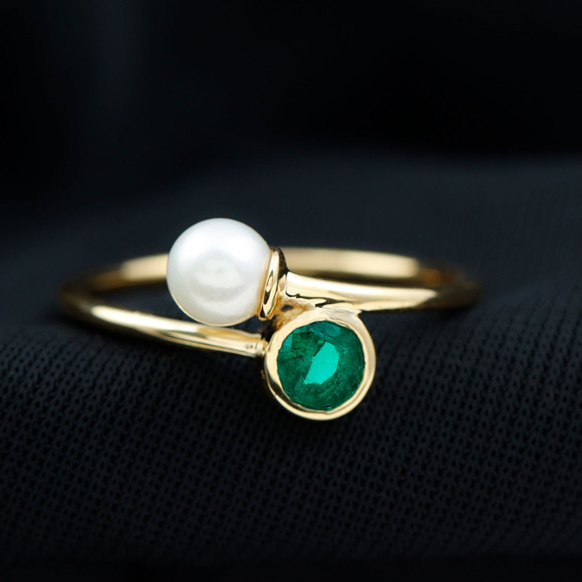 Freshwater Pearl Emerald Toi Et Moi Promise Ring