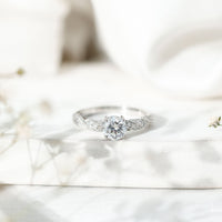 Round Shape Lab Grown Diamond Solitaire Engagement Ring