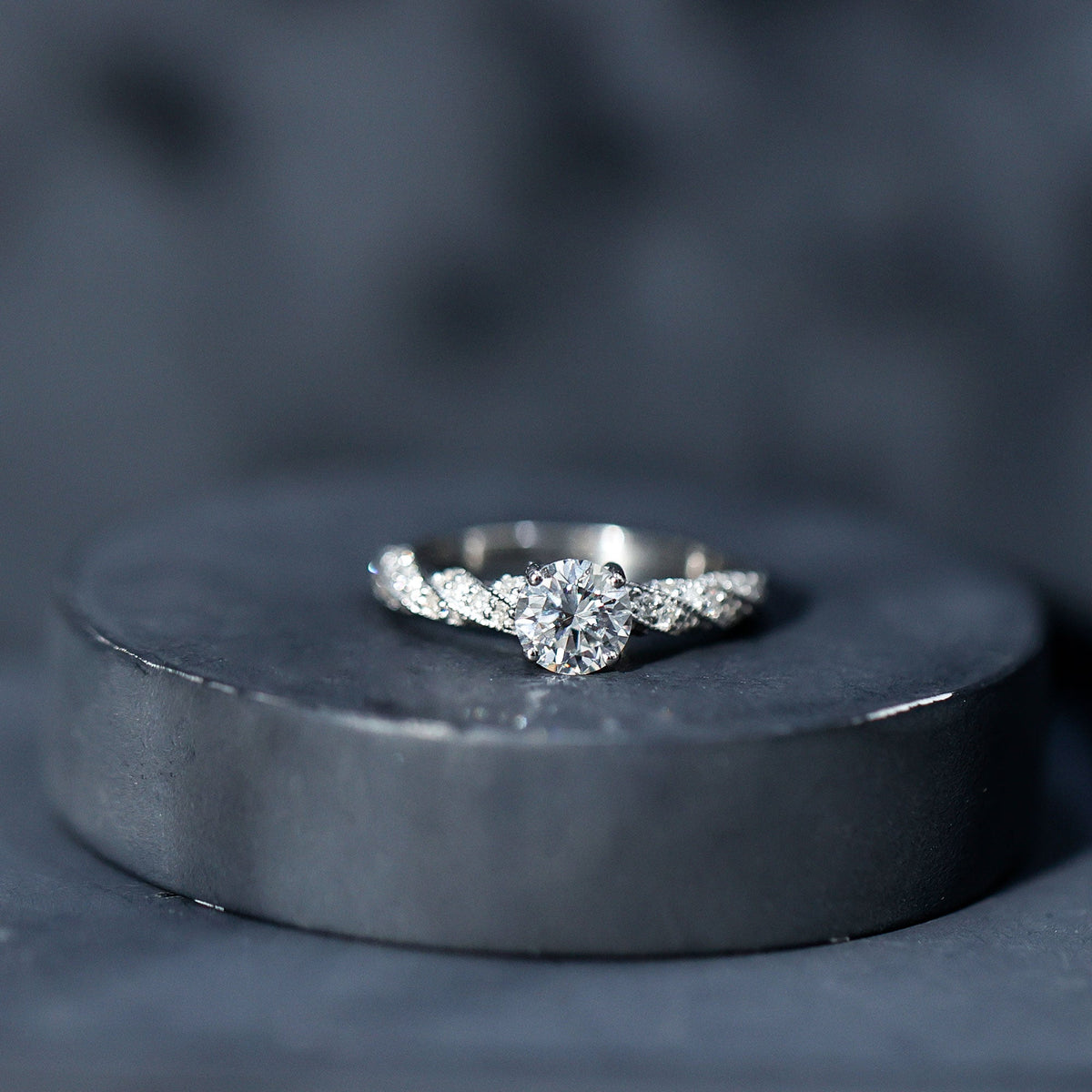 Round Shape Lab Grown Diamond Solitaire Engagement Ring