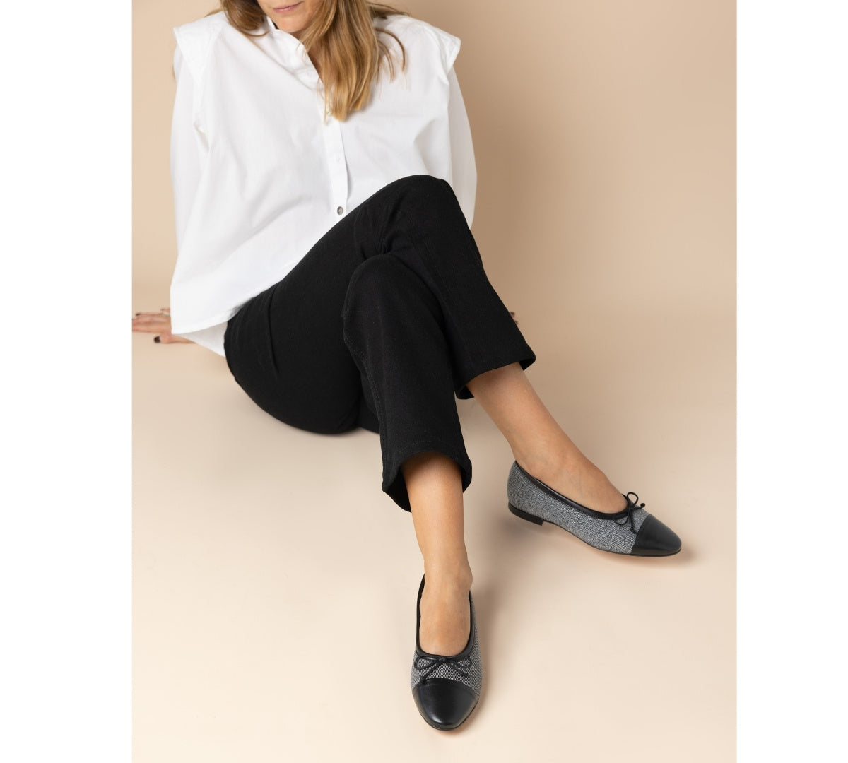 Menina Step Amelie Tweed shoes, handmade in Spain, featuring a stylish tweed fabric and classic design.
