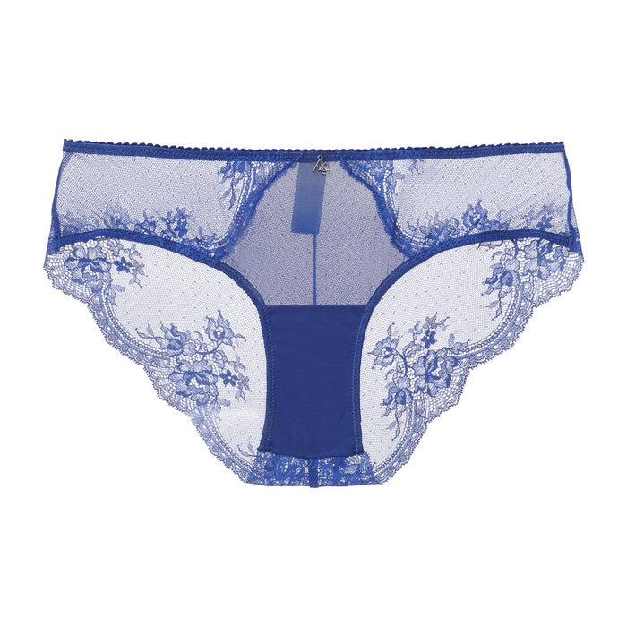 Amour d'Agnette Kim Stretch Lace and Mesh Cheeky bottom with delicate lace and mesh fabric, designed for comfort and style.