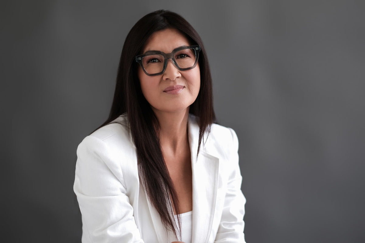 Black Oliver reading glasses by Benny's Eyewear with clear lenses and sleek frame design.