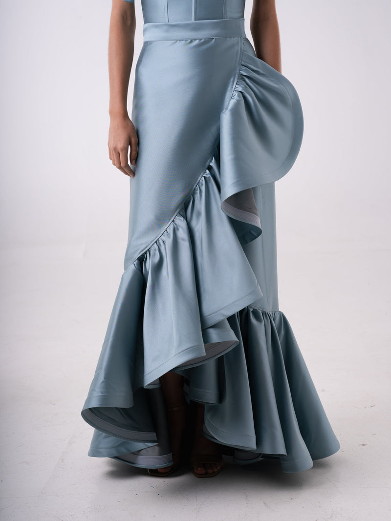 Carolina Sanz Portofino skirt featuring a stylish design, fabric details, and a flattering fit, shown on a model.