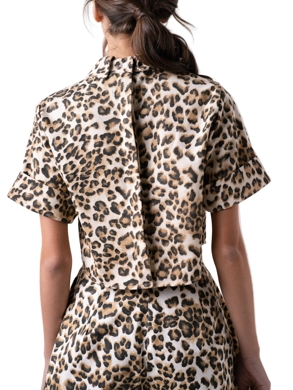 Carolina Sanz Sophia Top, stylish women's top with a fitted design and soft fabric, shown in a close-up view.