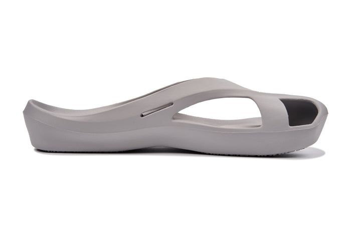 CCILU women's Stepping Stones Caring sandals in platinum grey with comfortable strap design and textured sole.