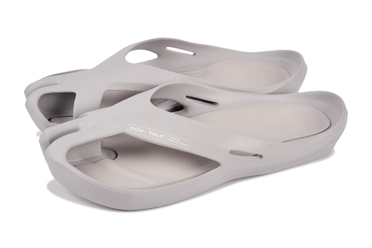 CCILU women's stepping stones sandal in platinum grey, featuring a stylish and comfortable design for casual wear.