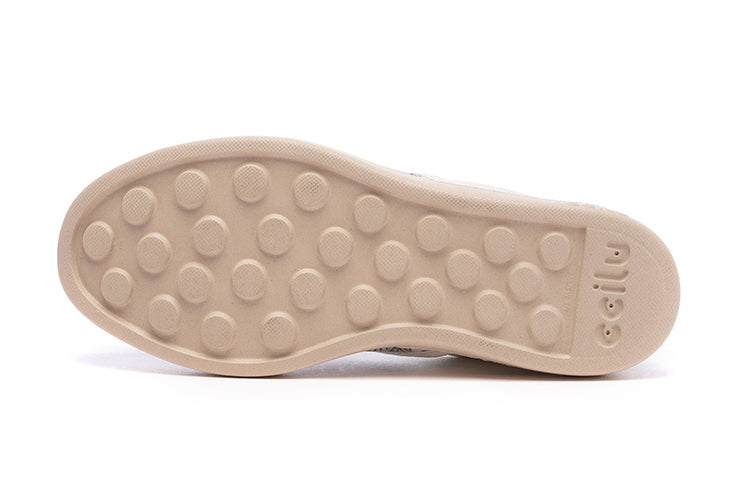 Women’s CCILU XpreSole Cody sandal with beige straps and cushioned footbed, designed for comfort and casual style.
