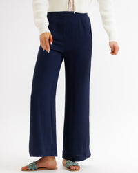 Downeast Parisian Pant in XS peacoat, stylish casual pants with a tailored fit and classic design.