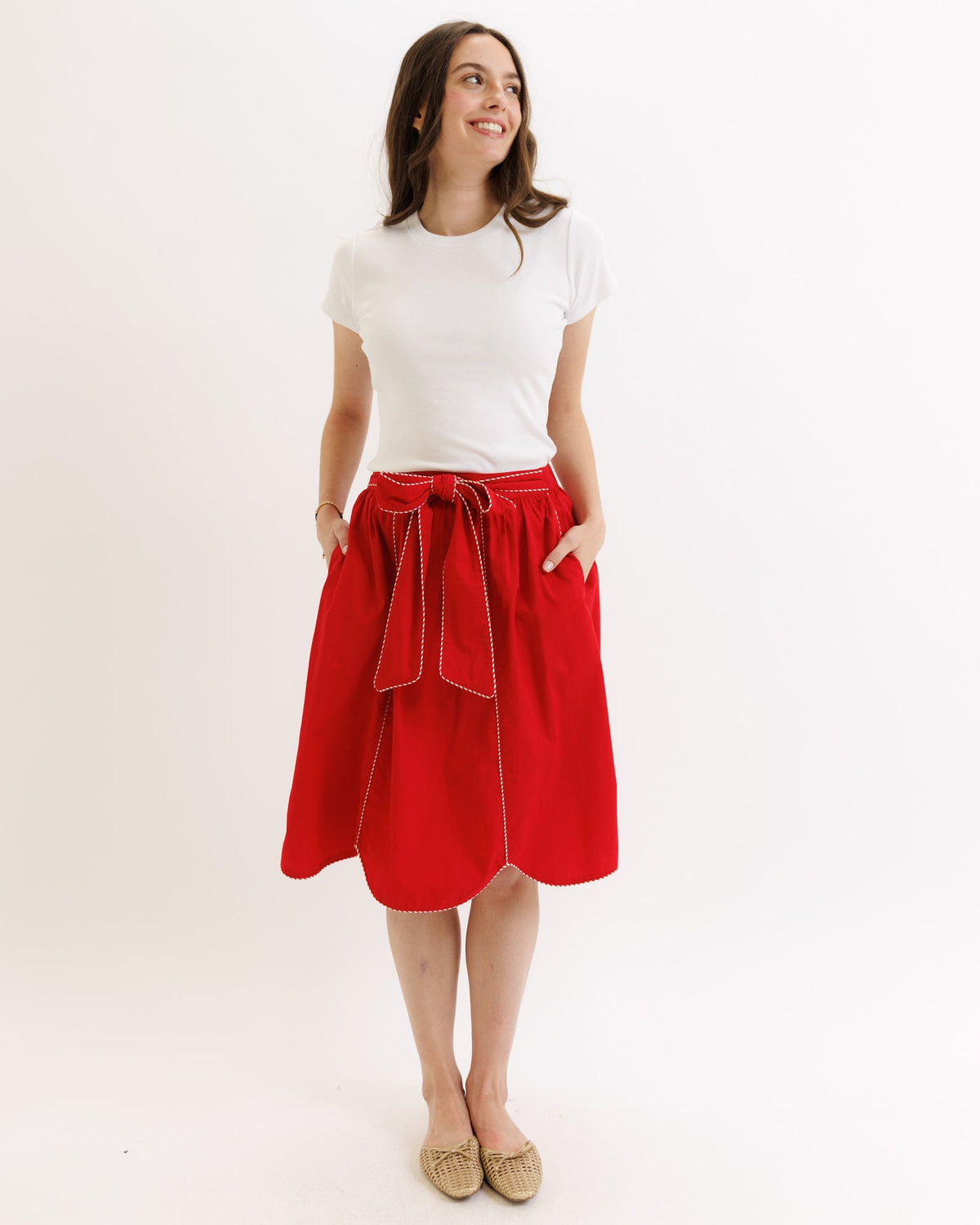Downeast Madrid skirt in soft fabric, featuring a stylish knee-length design and subtle print, perfect for casual wear.