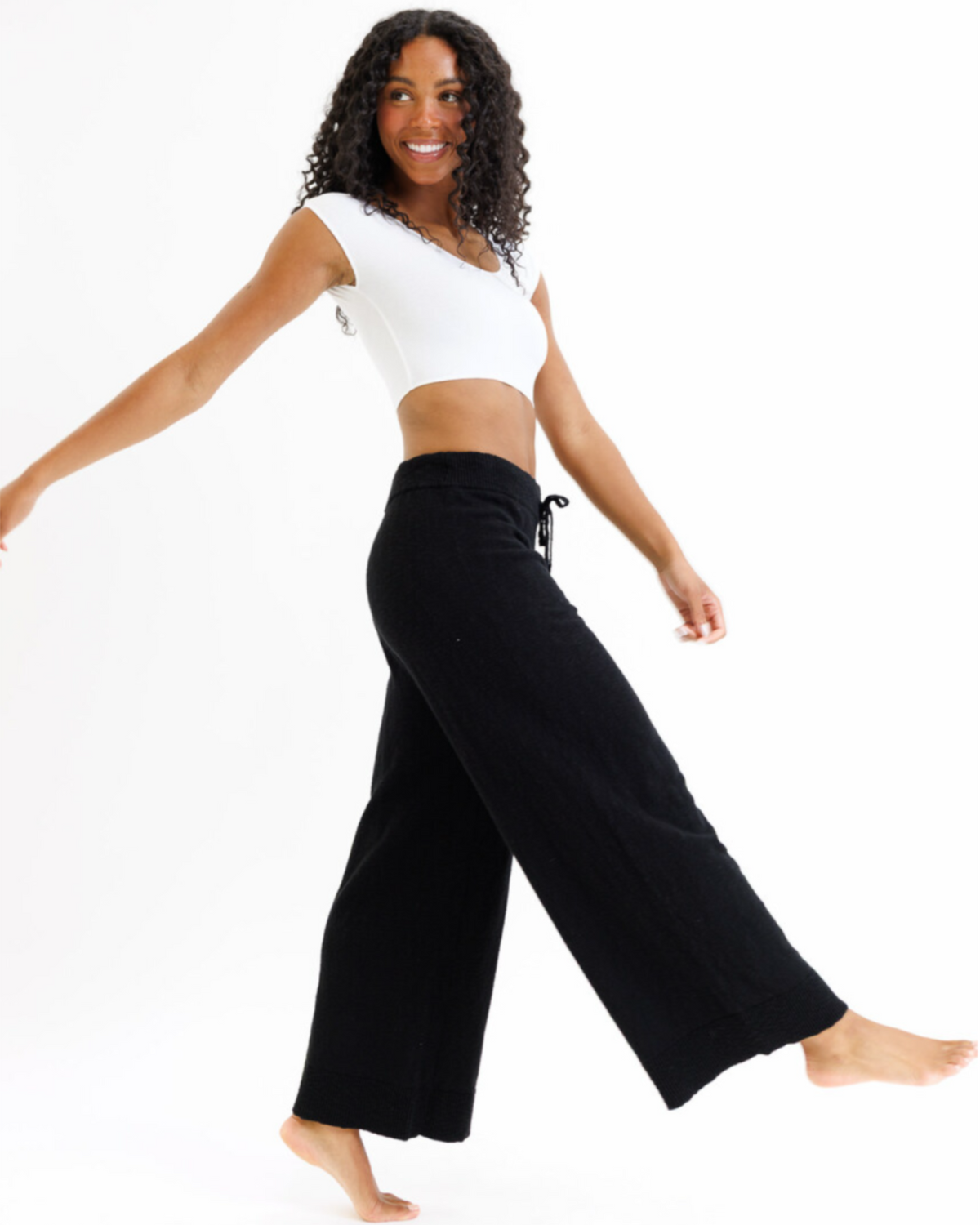 White Downeast Demi Tee in XS size, casual short-sleeve t-shirt with a relaxed fit and soft fabric.