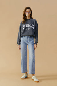 Hey Joanie High-Line Curve Ankle Jeans HJ016 with fitted silhouette and classic denim wash, displayed on a model.